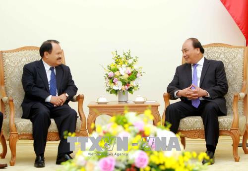 Thủ tướng Nguyễn Xuân Phúc tiếp Bộ trưởng Năng lượng và Mỏ Lào ảnh 1